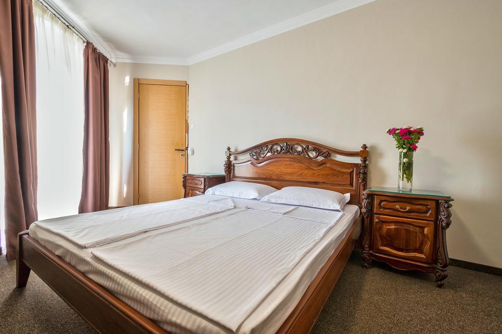 Hotel Perfect Varna Extérieur photo