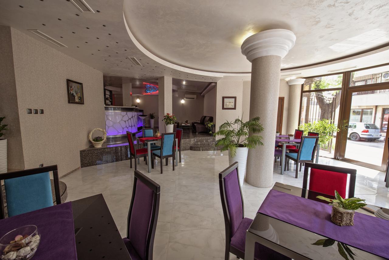 Hotel Perfect Varna Extérieur photo